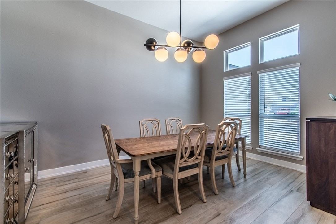 15122 Aquarius St - Photo 3 of 38