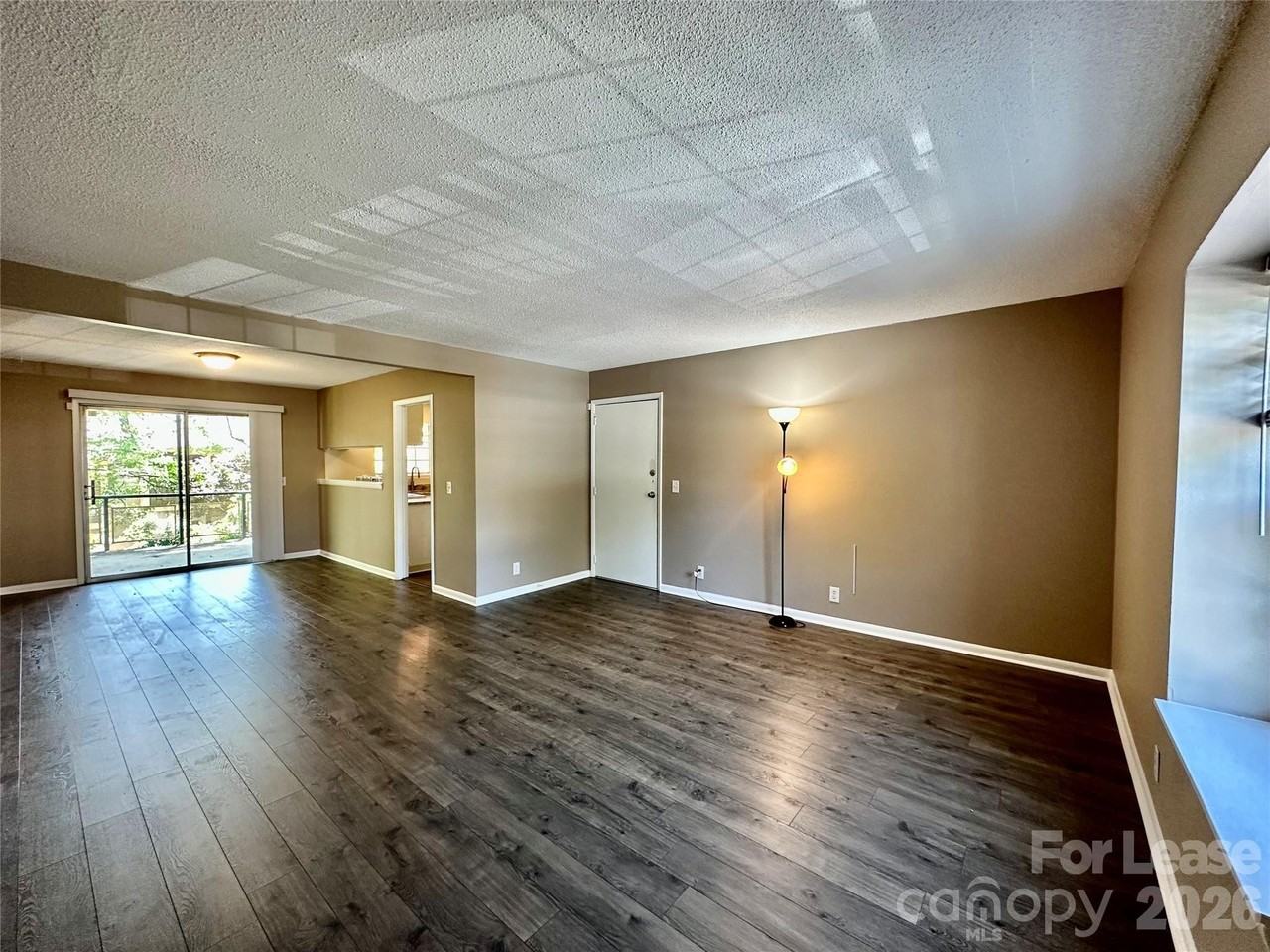 2638 Park Rd - Photo 5 of 23