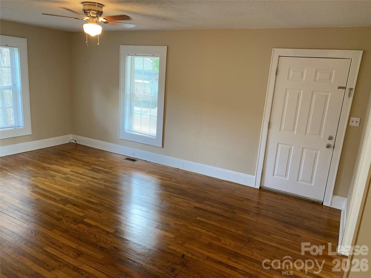 208 Parker Ave - Photo 2 of 13