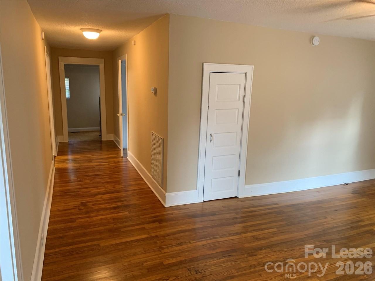 208 Parker Ave - Photo 3 of 13