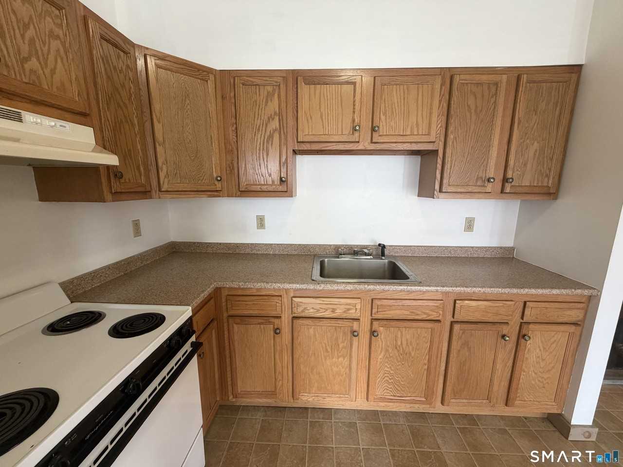 277 N Main St #3 - Photo 7 of 14