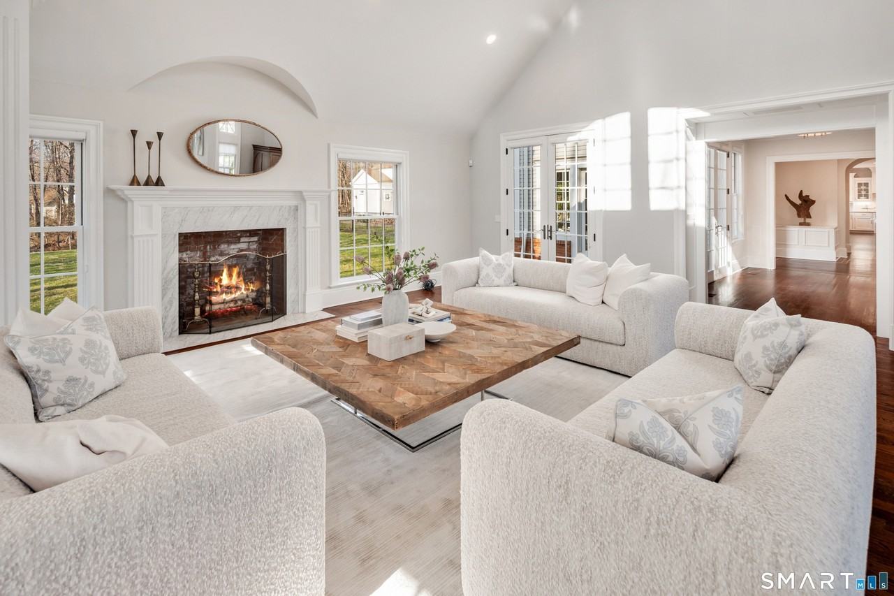 1421R Oenoke Rdg - Photo 4 of 40