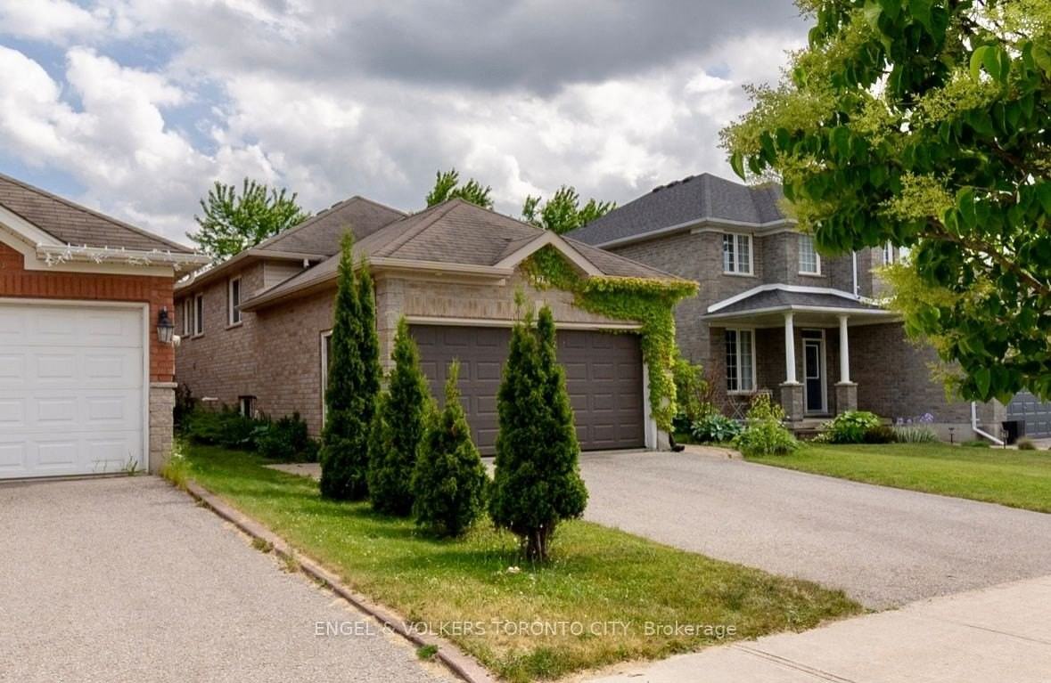 125 Sovereign'S Gate Lowr - Photo 2 of 13