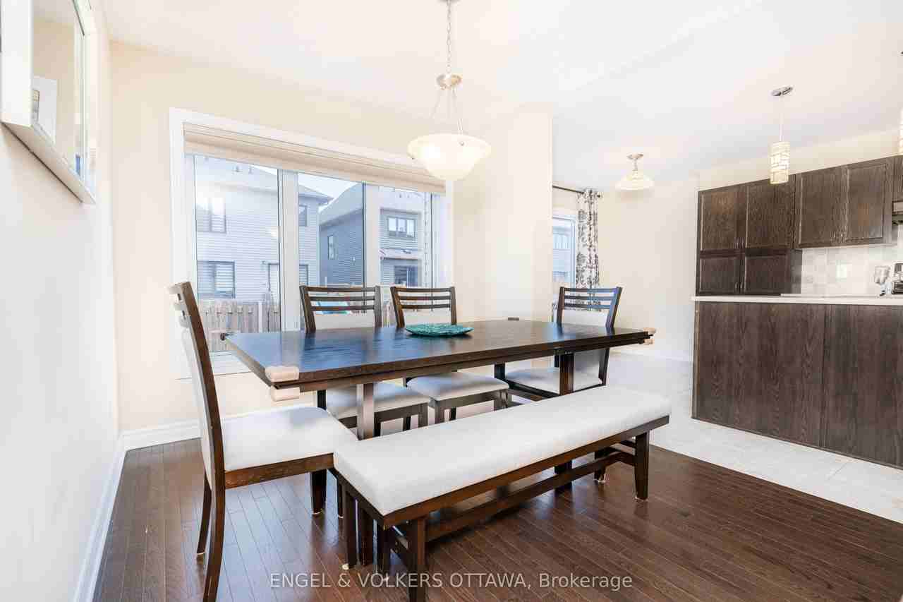 509 Petrichor Cres - Photo 6 of 30