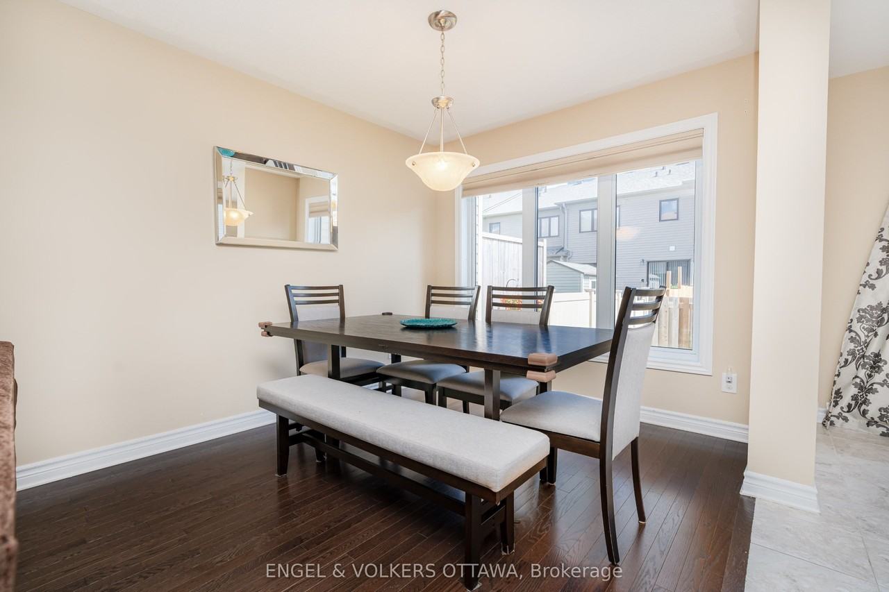 509 Petrichor Cres - Photo 7 of 30