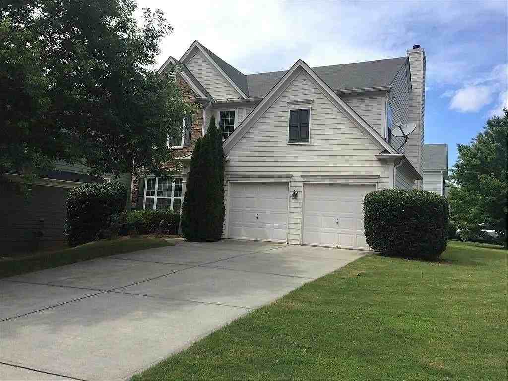 3525 Moor Pointe Dr - Photo 2 of 14