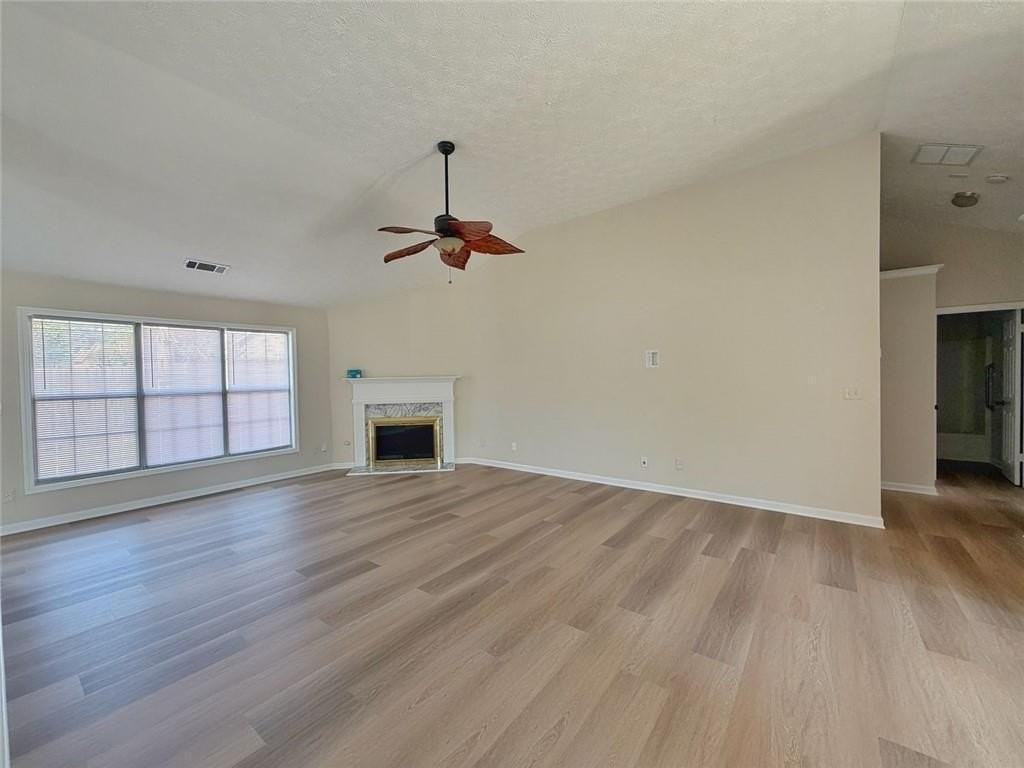 902 Conners Cv - Photo 2 of 11