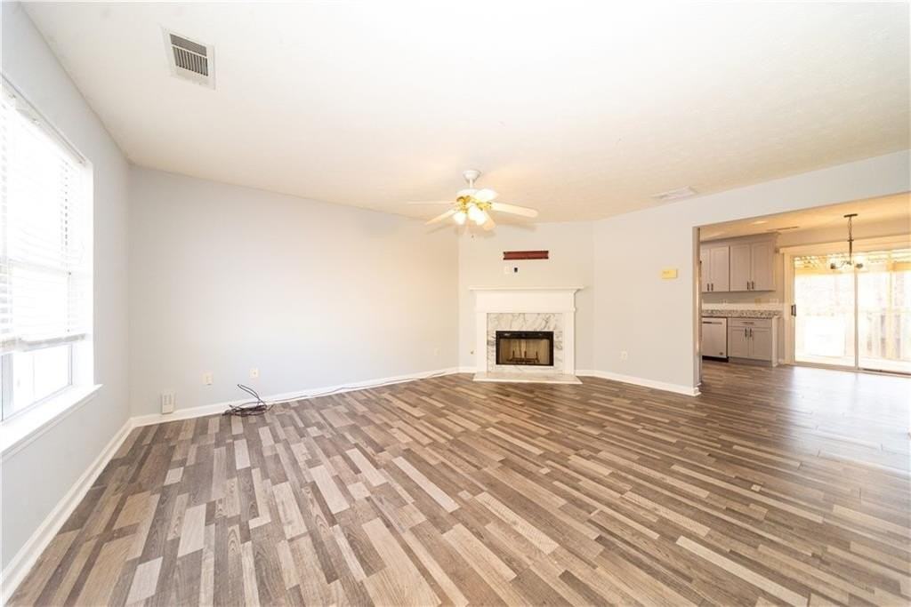 811 Sugar Oak Ln - Photo 2 of 19