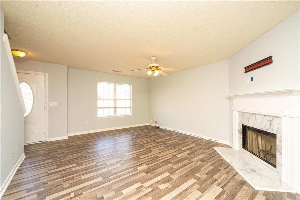 811 Sugar Oak Ln - Photo 3 of 19