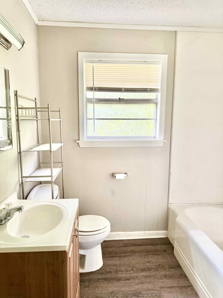 2030 Colorado St #2030 - Photo 6 of 9