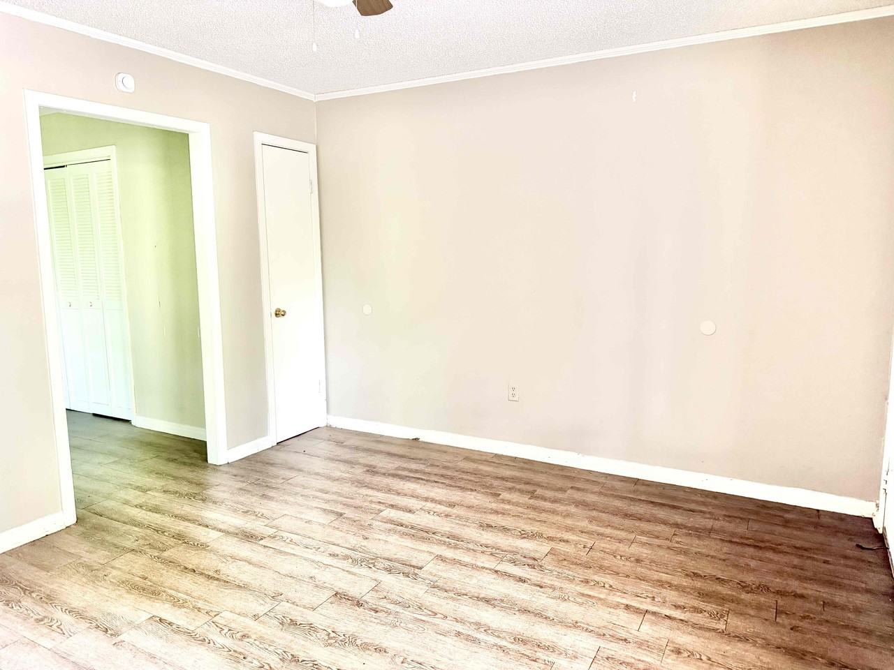 2030 Colorado St #2030 - Photo 7 of 9