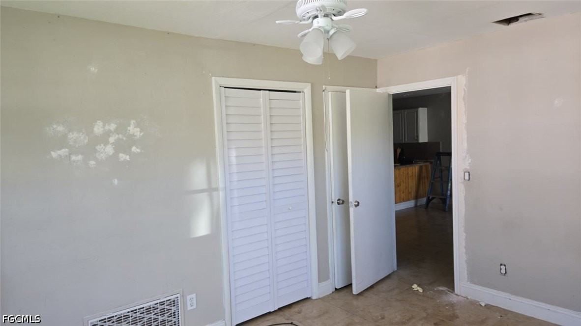 4356 23rd Pl Sw - Photo 2 of 5