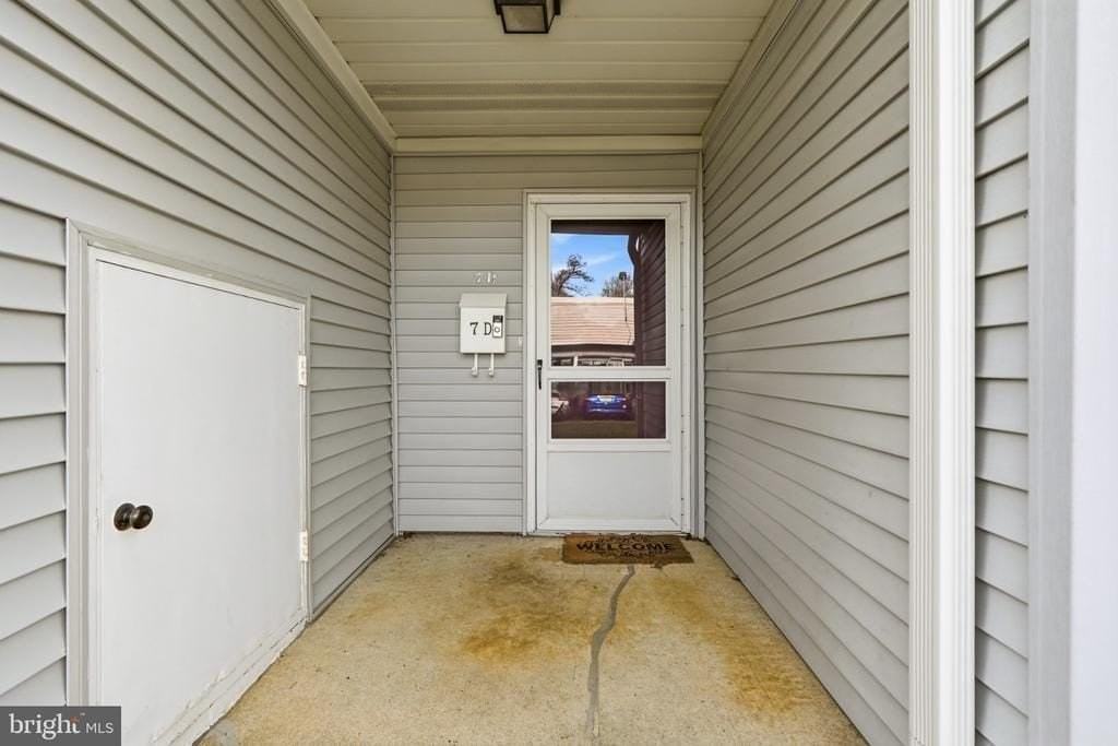 7D Dennison Dr #D - Photo 3 of 25