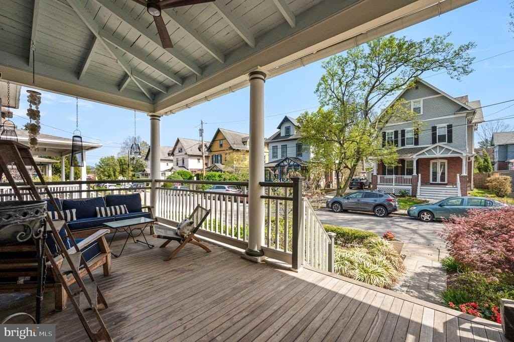 217 Wayne Ave - Photo 3 of 27