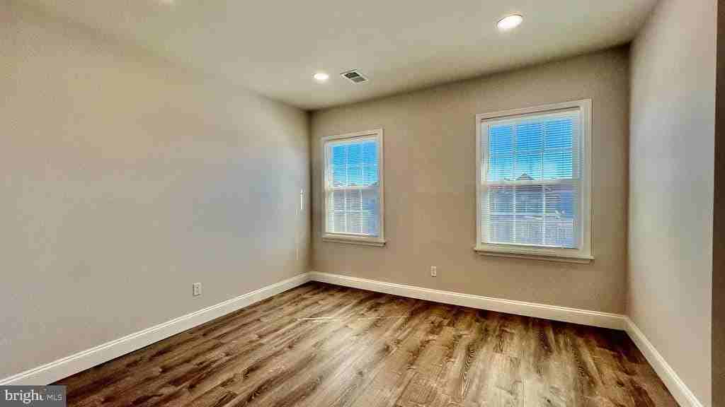 2001 Middleton St - Photo 3 of 11