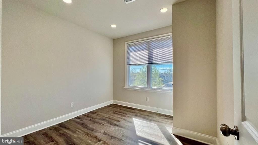 2001 Middleton St - Photo 5 of 11