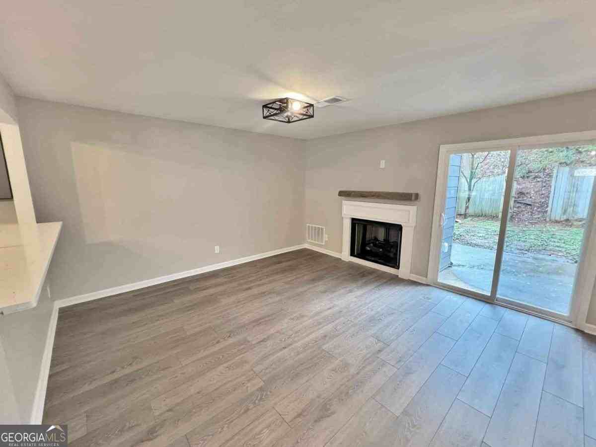 3573 Kennesaw Station Dr Nw - Photo 7 of 22