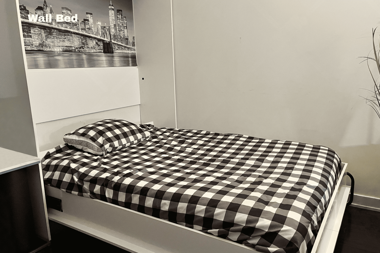 Yonge St & Bloor St W - Photo 2 of 22