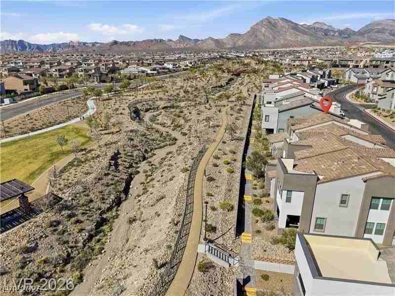 11561 Cedar Shore Ave - Photo 3 of 47