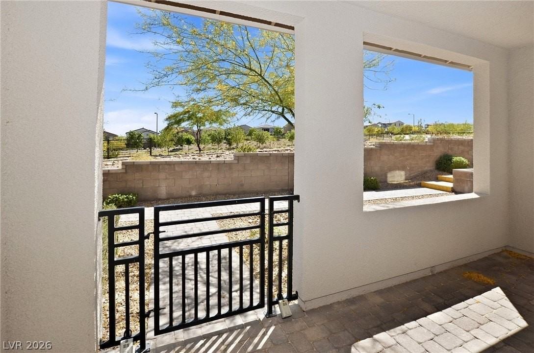 11561 Cedar Shore Ave - Photo 6 of 47