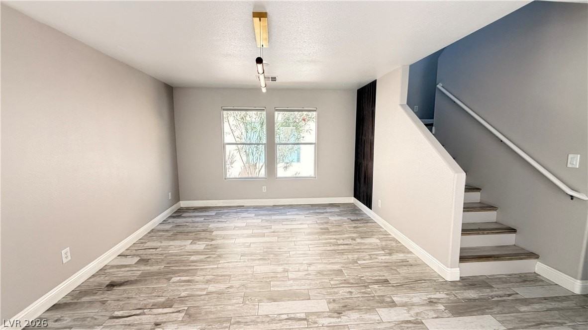 1113 Majestic Canyon St - Photo 5 of 47