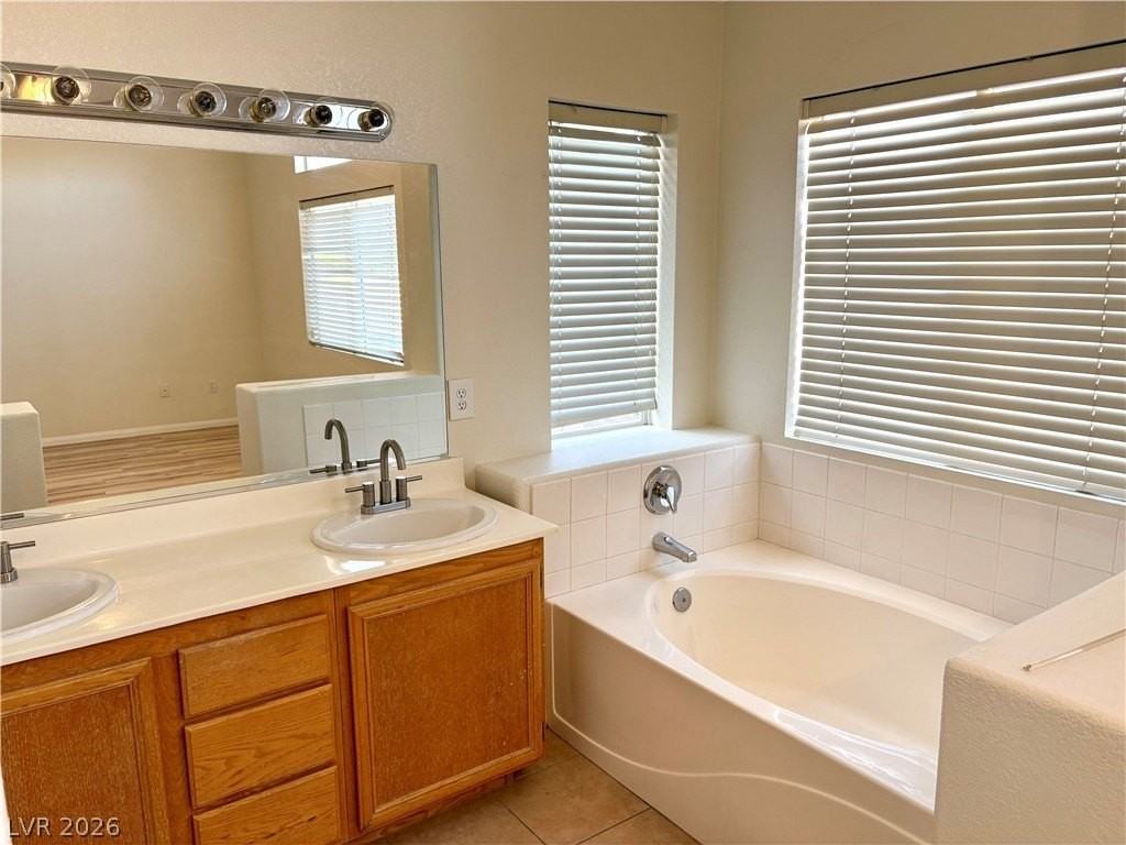 8128 Backpacker Ct - Photo 4 of 9