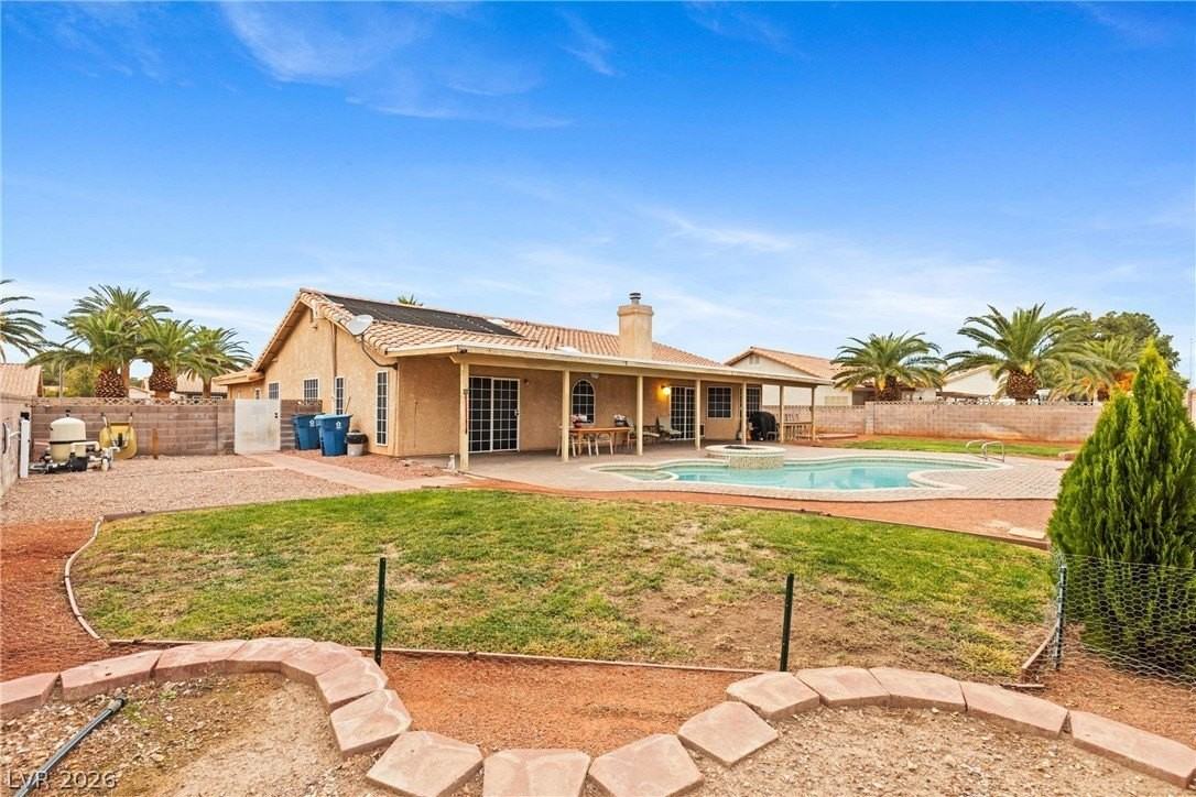 7530 Demona Dr - Photo 3 of 25