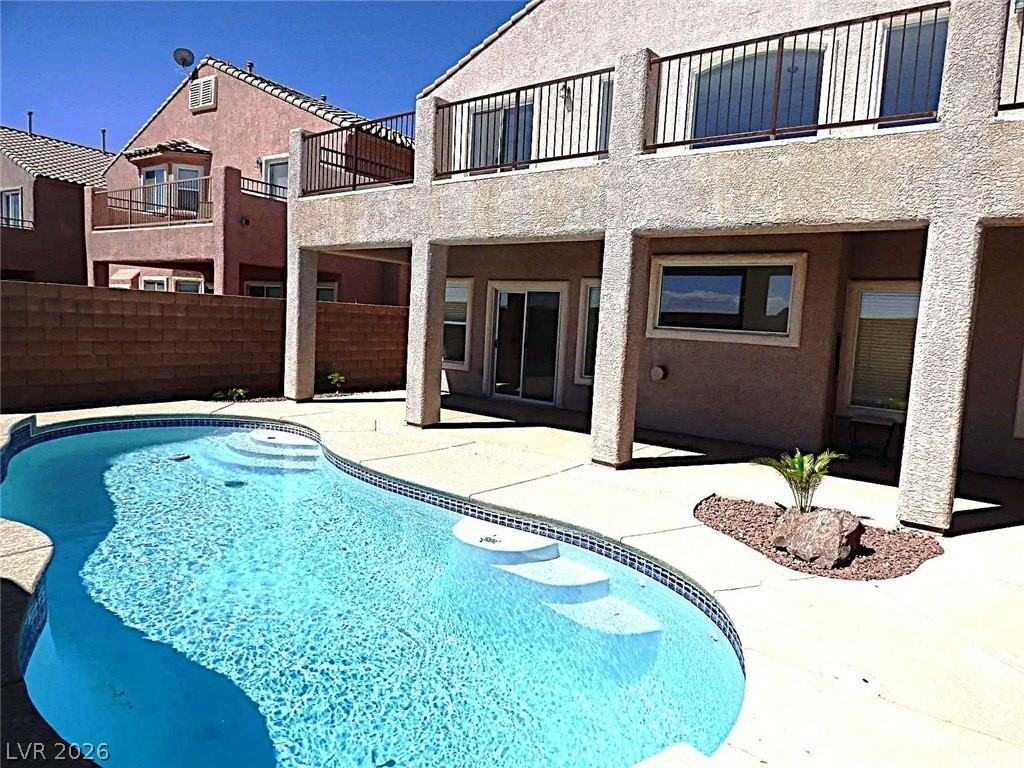 460 Crocus Hill St - Photo 4 of 50