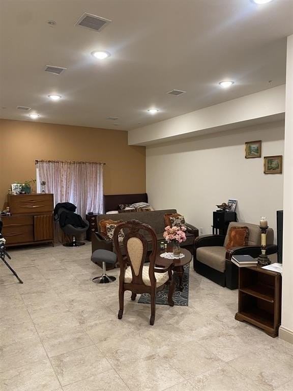 258 Broadway - Photo 6 of 9