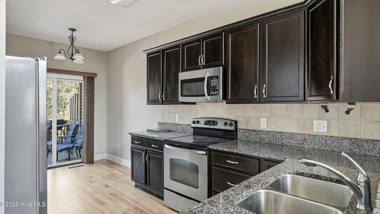 60 Cypress Cir - Photo 7 of 23