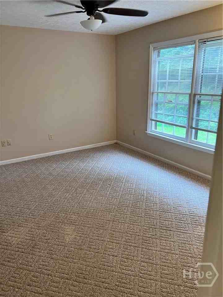 102 Barrington Dr #1 - Photo 5 of 8