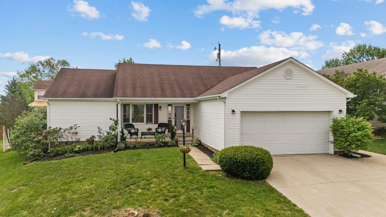 307 Foxglove Ln - Photo 2 of 28