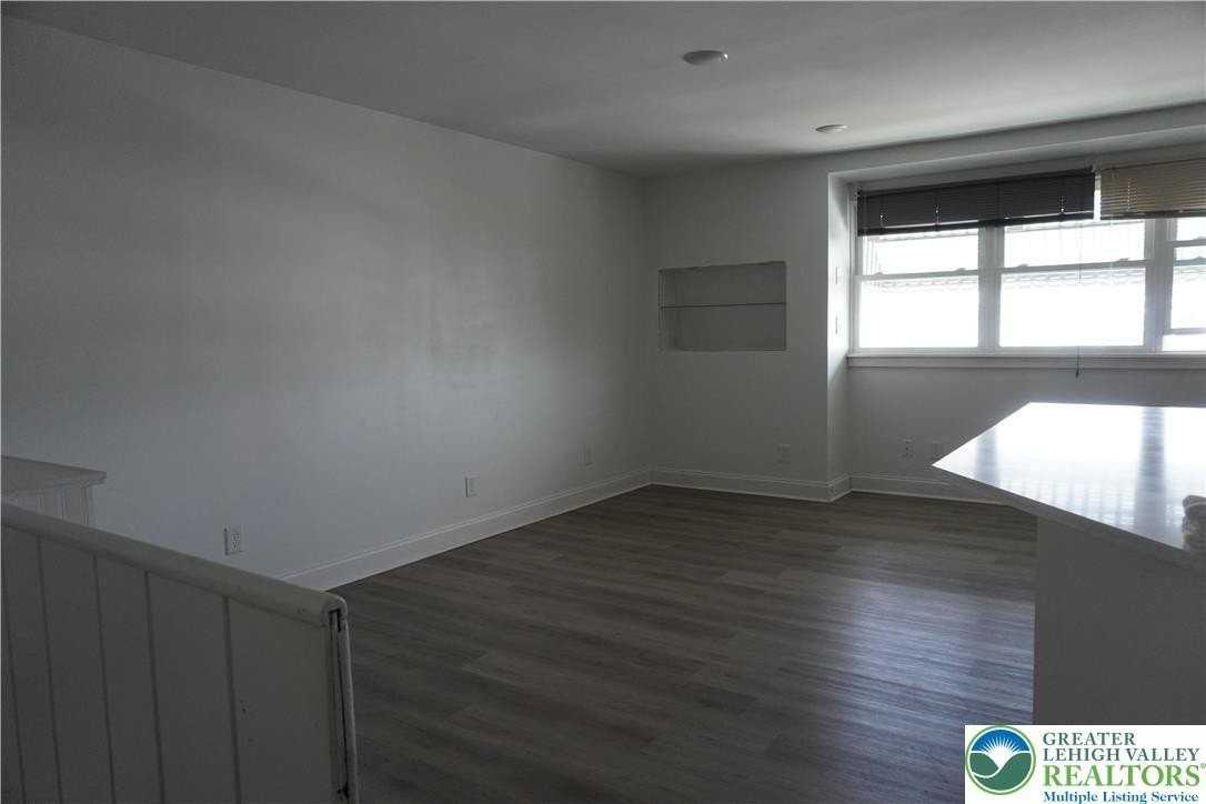 2306 3rd St - Photo 6 of 13