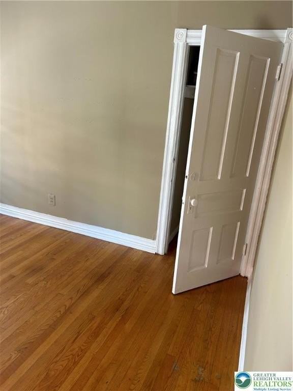 922 W Court St #2 - Photo 4 of 6