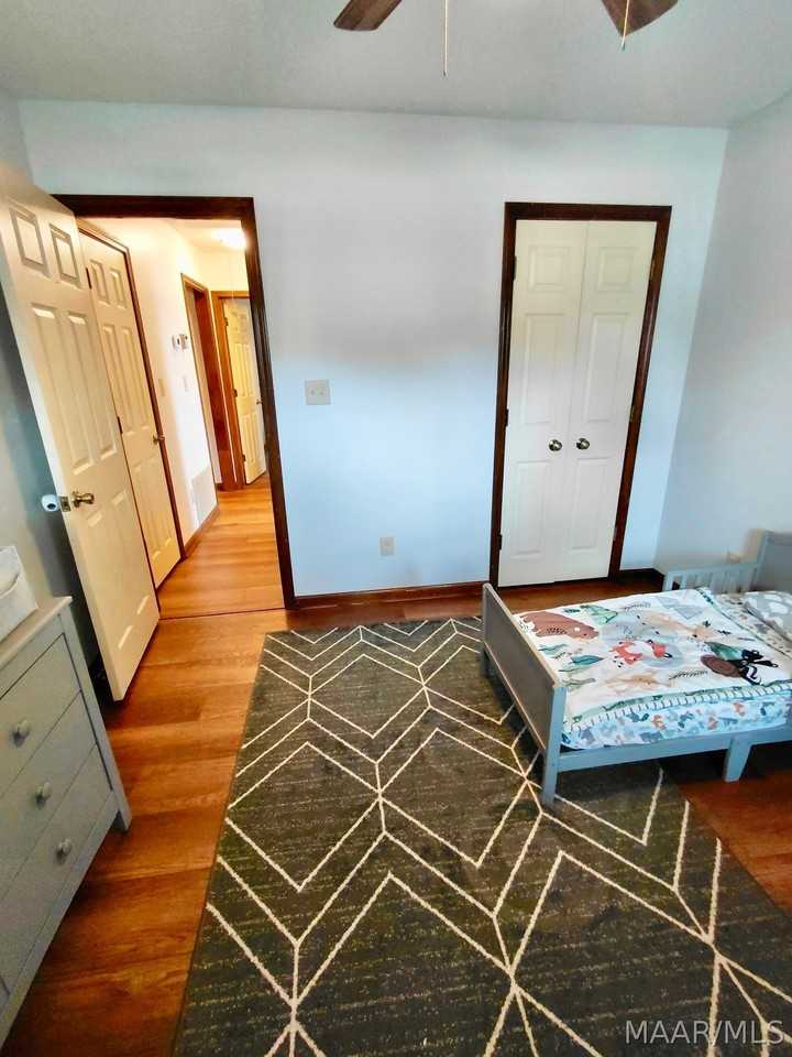 5740 Jane Rd - Photo 6 of 45