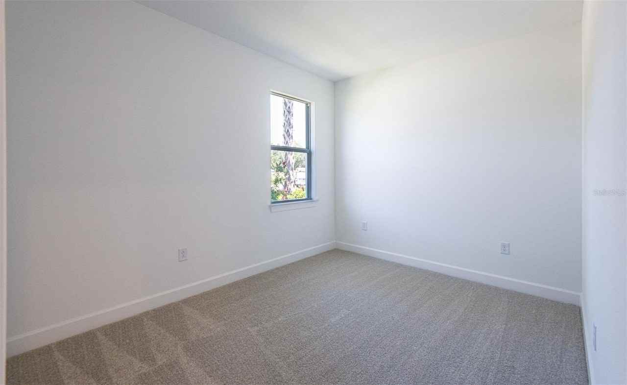 6957 Honeybell Dr - Photo 6 of 26