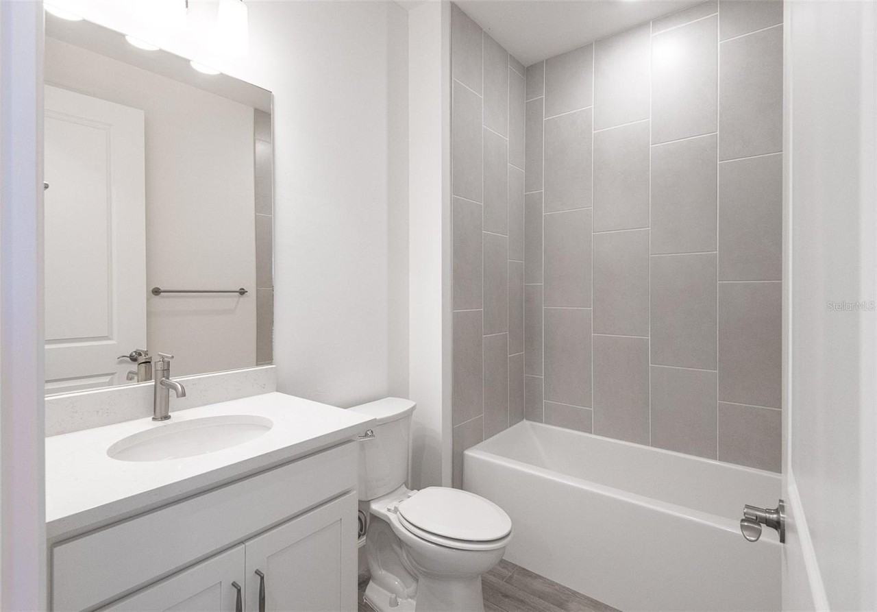 6957 Honeybell Dr - Photo 7 of 26