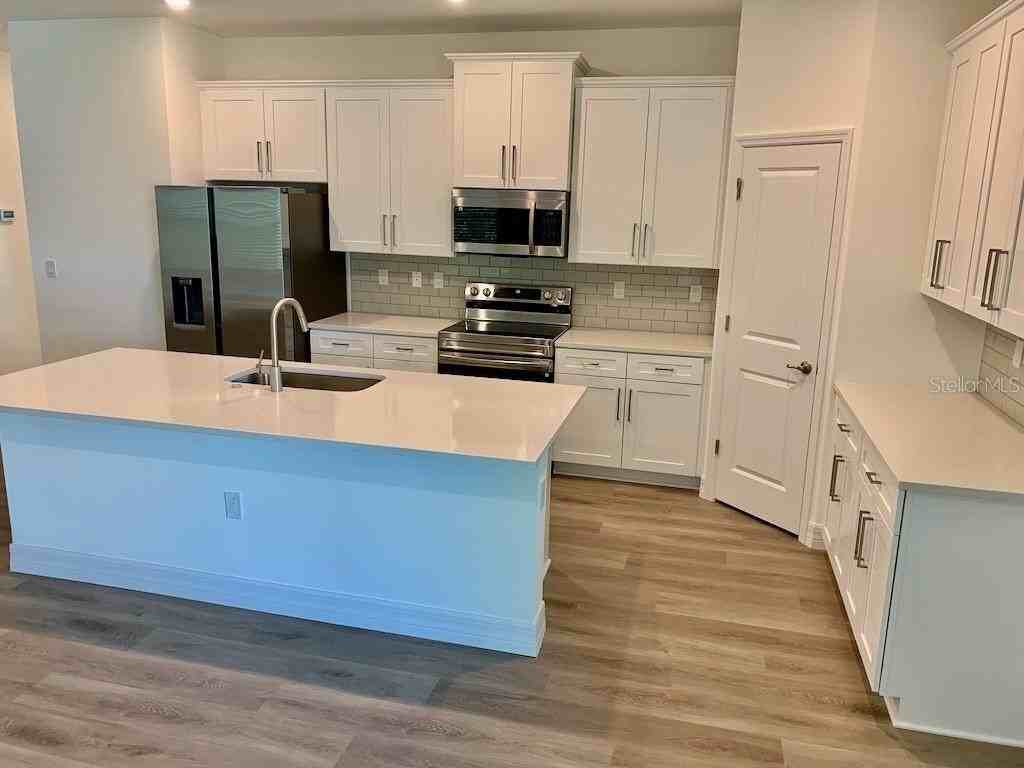 21475 Seaton Ave - Photo 6 of 40