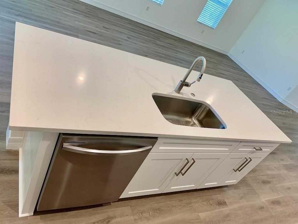 21475 Seaton Ave - Photo 7 of 40