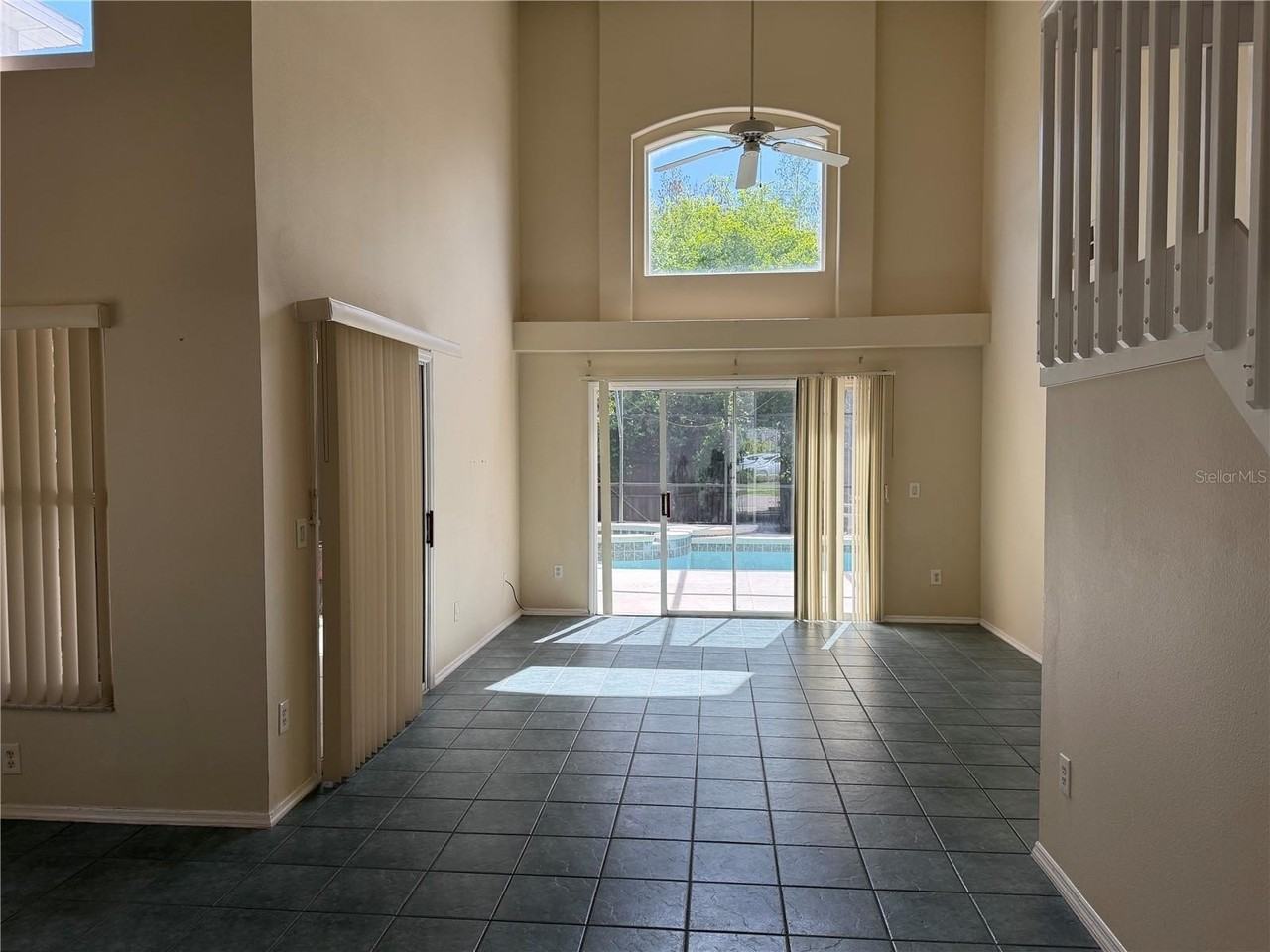 13112 Meadowfield Dr - Photo 7 of 36