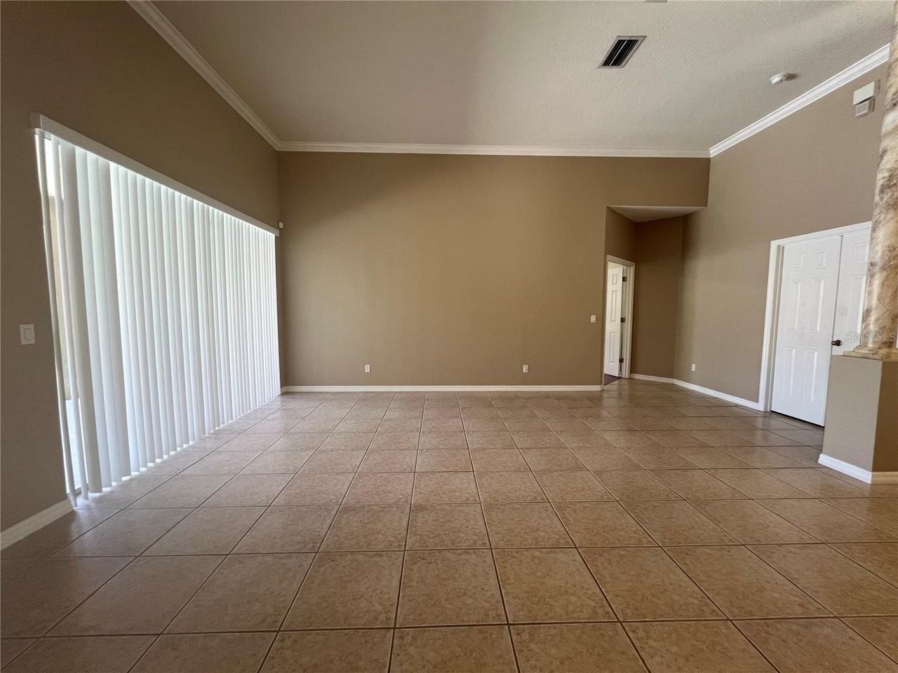 1590 Cherry Lake Way - Photo 5 of 31