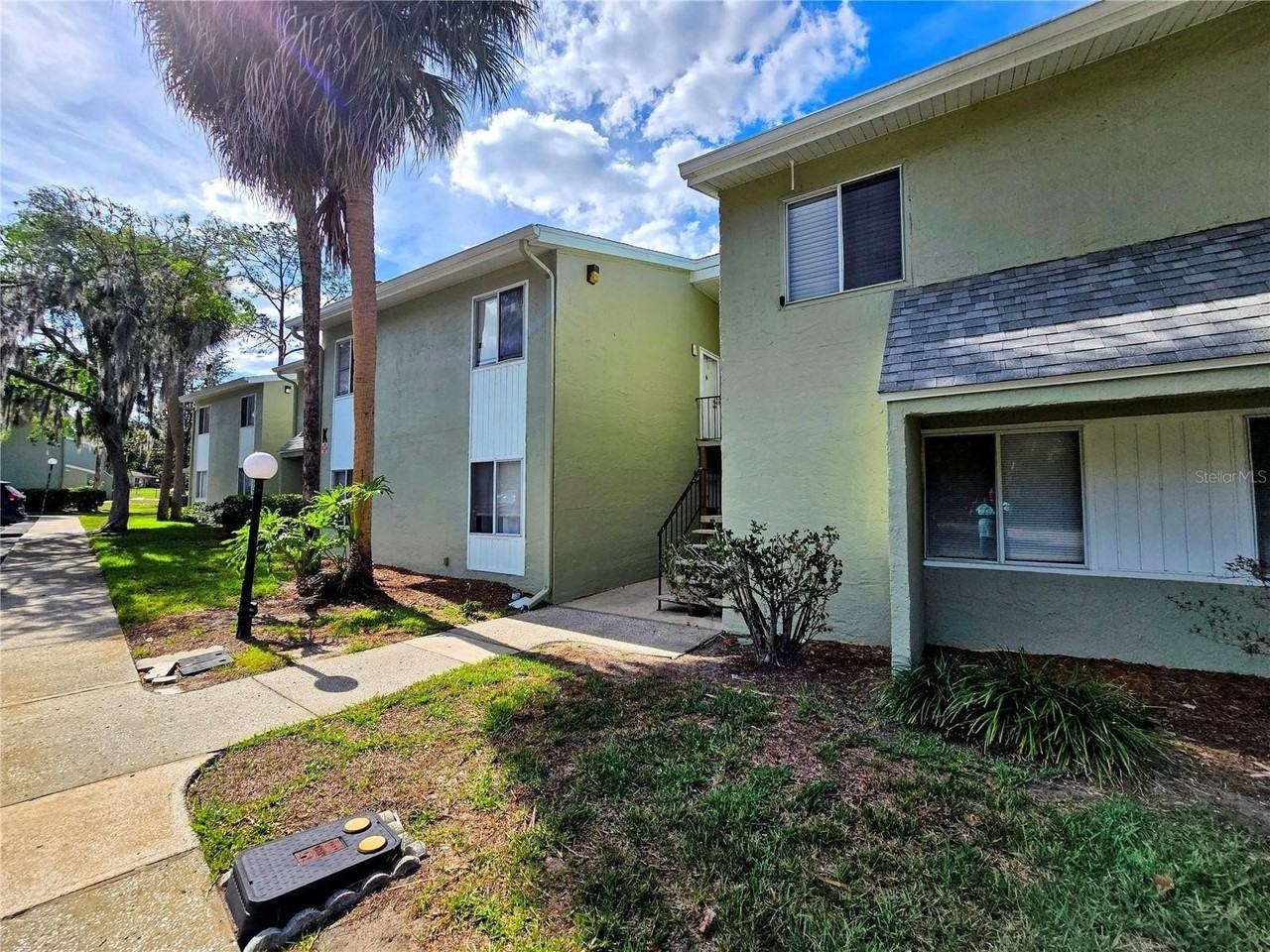 561 Fairways Cir #A - Photo 2 of 20