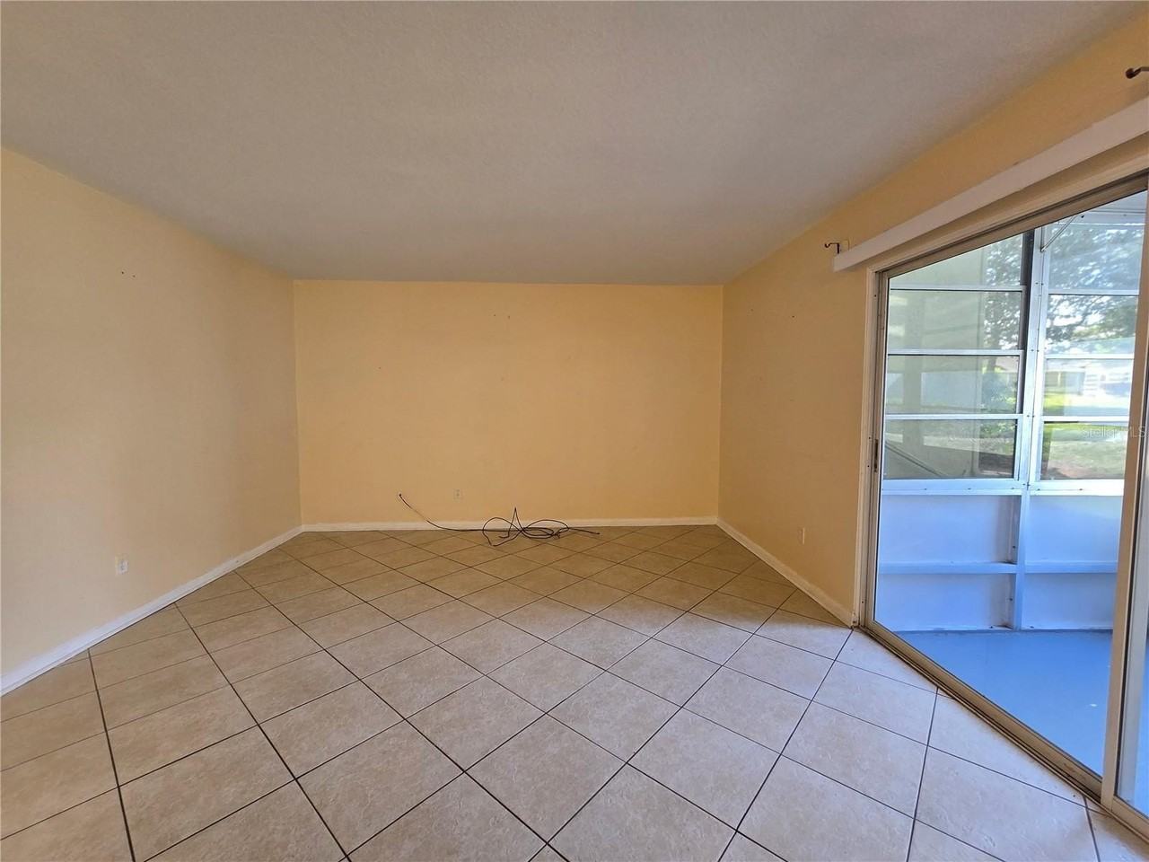 561 Fairways Cir #A - Photo 5 of 20