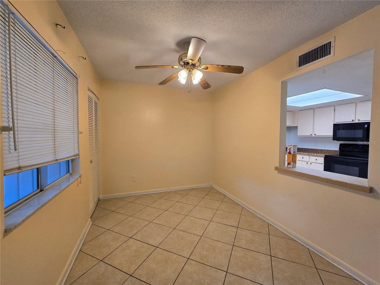 561 Fairways Cir #A - Photo 6 of 20