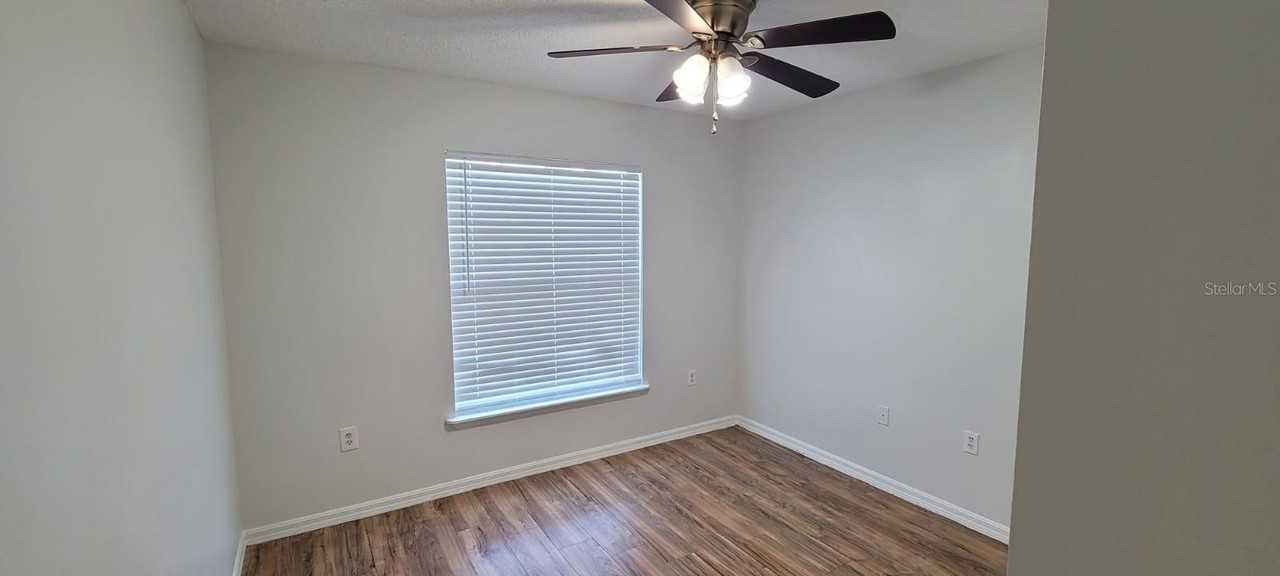 656 Mckinley Ct - Photo 5 of 8