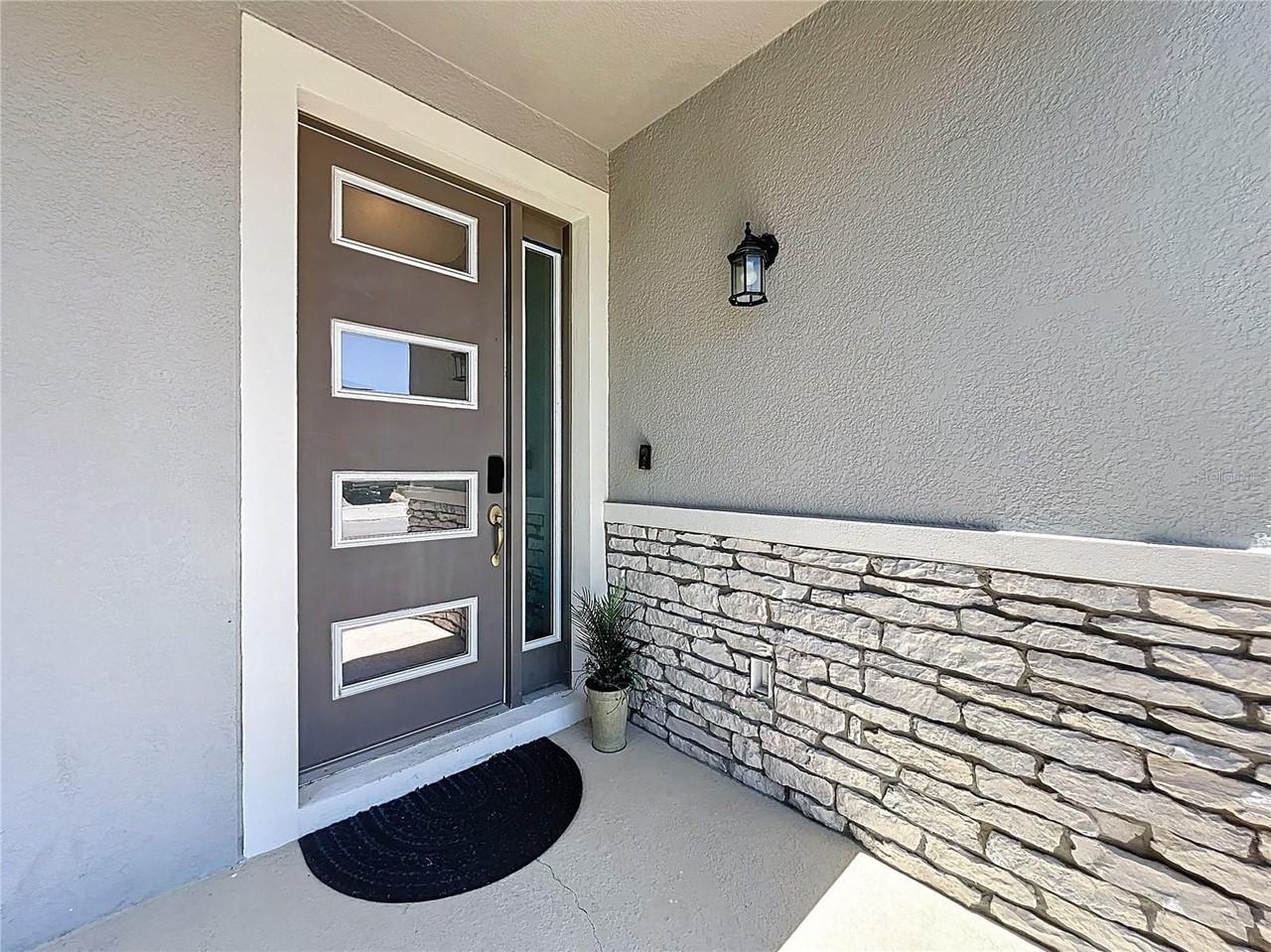 2381 Rapollo Dr - Photo 4 of 50