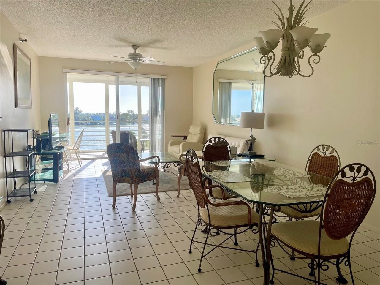 7872 SAILBOAT KEY BLVD S BOULEVARD S #504 - Photo 4 of 37