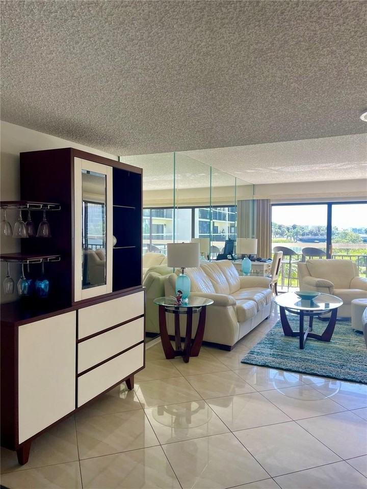 7893 Sailboat Key Blvd S #202 - Photo 6 of 30