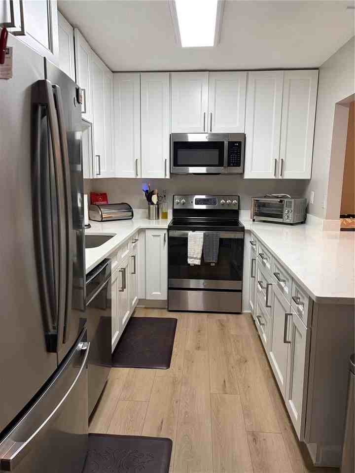 1225 Pine Ridge Cir W #C1 - Photo 4 of 15