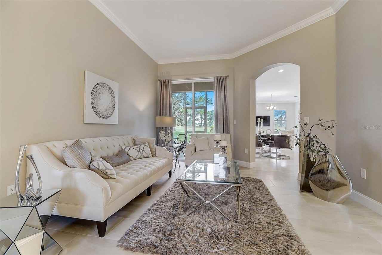 23338 Dinhurst Ct - Photo 4 of 35